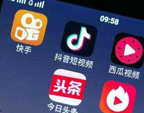 视频爆料自媒体违法吗,视频爆料自媒体违法边界探讨