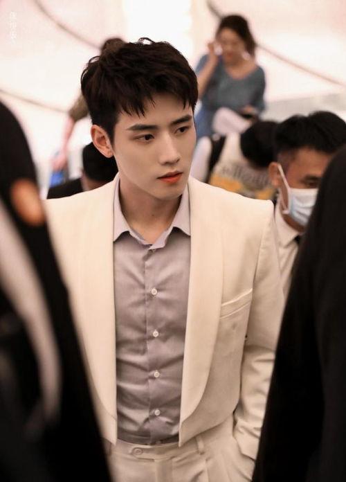 任豪最新爆料,揭秘娱乐圈不为人知的幕后故事