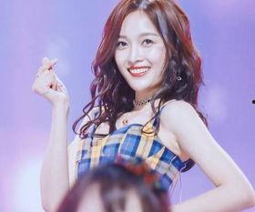 娱乐爆料吴宣仪专辑视频,华丽视觉盛宴引期待